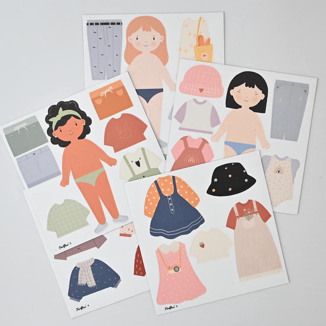 Magnetische Anziehpuppe Mädchen mit verschiedenen Outfits