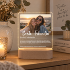 Personalisierte Acryl-Fotolampe mit Buchenholzsockel