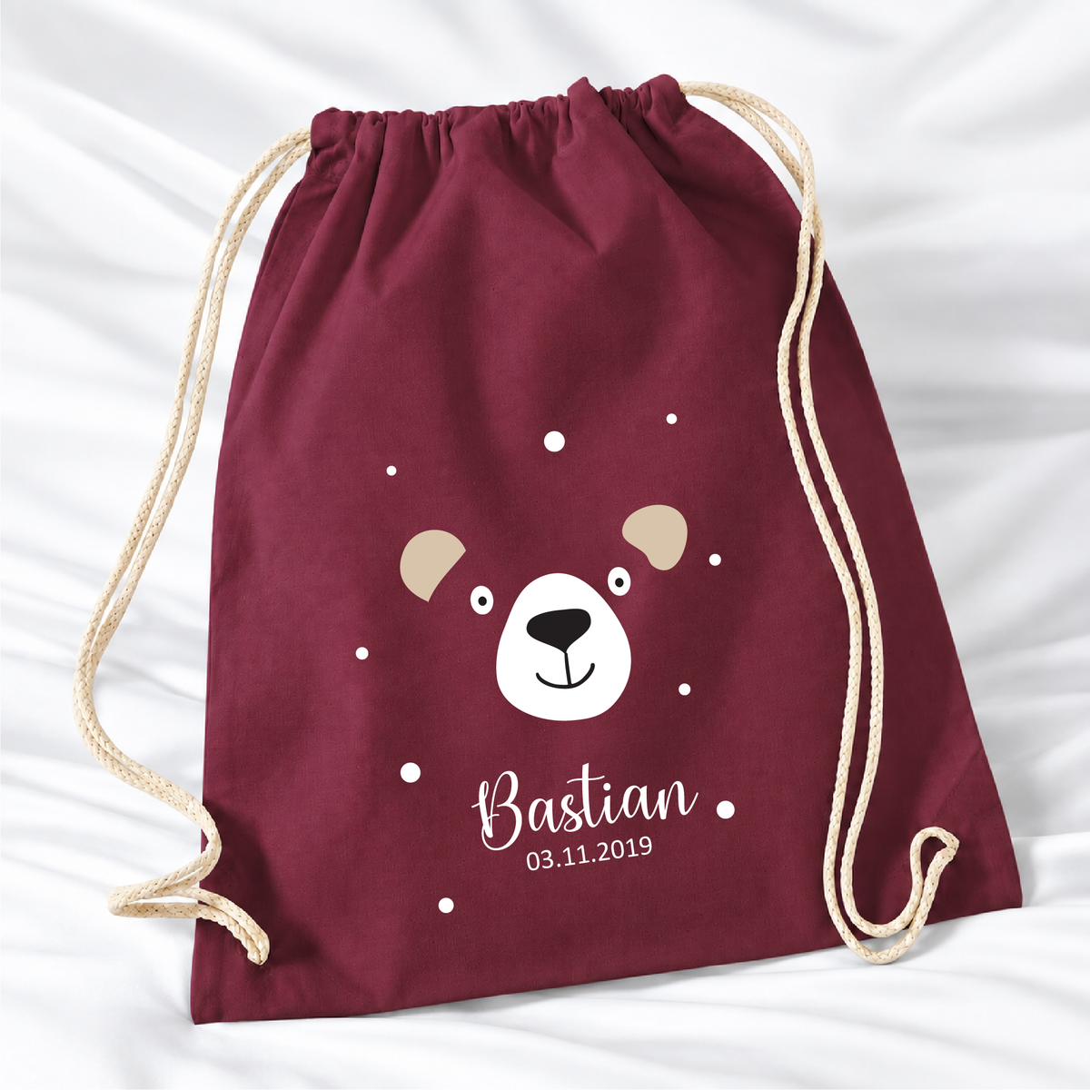 Personalisierter Bär-Turnbeutel in Bordeaux mit Wunschname – Standard 140 g/m²