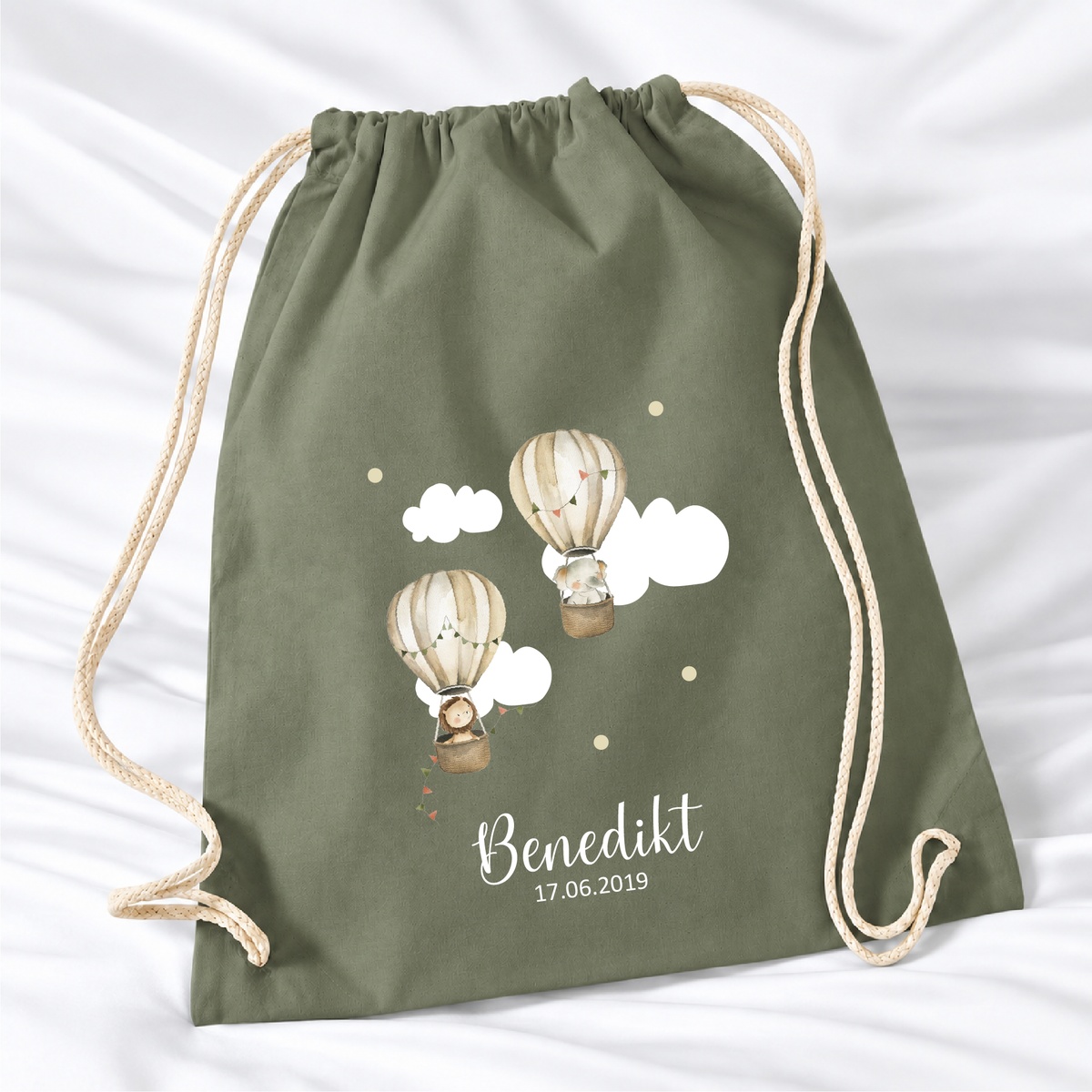 Personalisierter Heißluftballon-Turnbeutel in Olivgrün mit Wunschname – Standard 140 g/m²