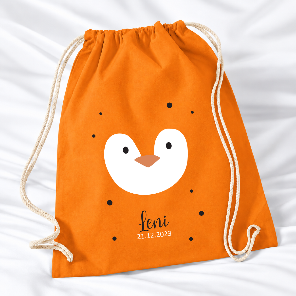 Personalisierter Pinguin-Turnbeutel in Orange mit Wunschname – Standard 140 g/m²