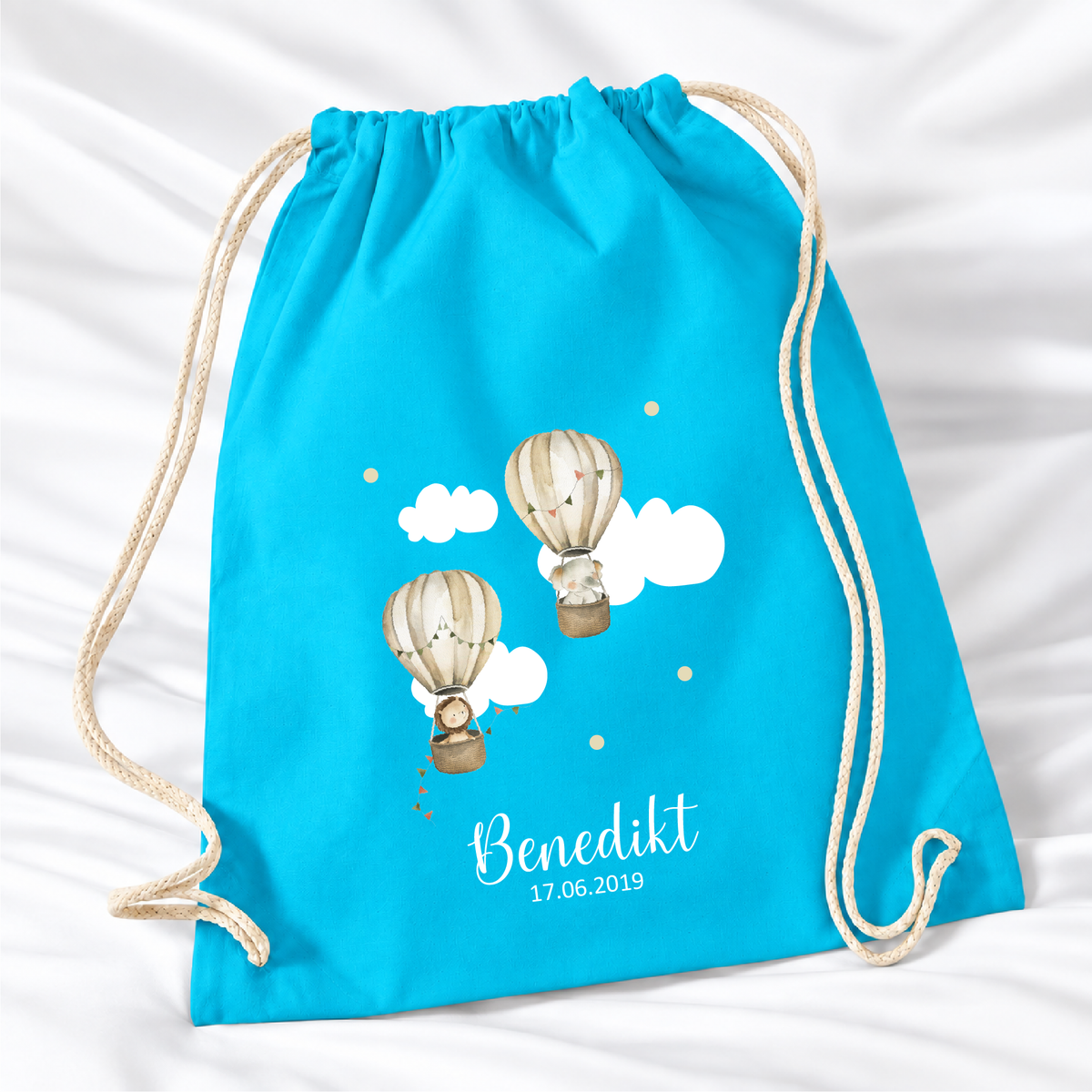 Personalisierter Heißluftballon-Turnbeutel in Hellblau mit Wunschname – Standard 140 g/m²