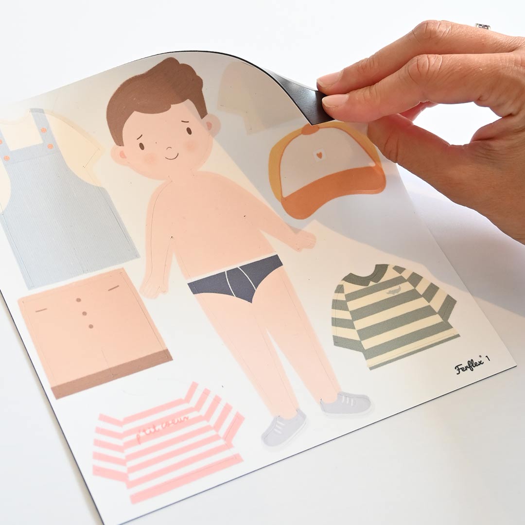 Magnetisches Anziehspiel mit Jungenfiguren für Kinder