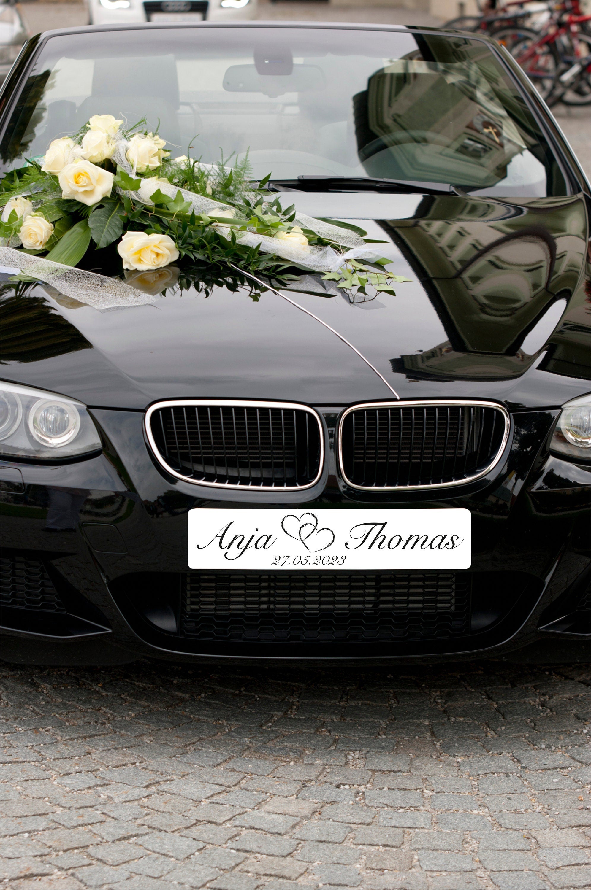 Hochzeitskennzeichen „Grod g'heirat“ – Herz Schwarz, personalisiert für Hochzeitsauto