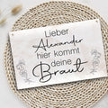 Personalisiertes Hochzeitsschild „Papa, hier kommt deine Braut – meine Mama“ – Design 2 – Produktansicht